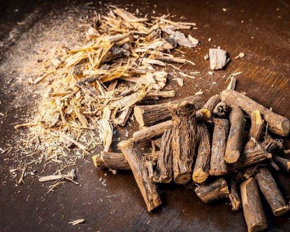 پودر ریشه شیرین بیان (بسته بندی 100 گرمی)